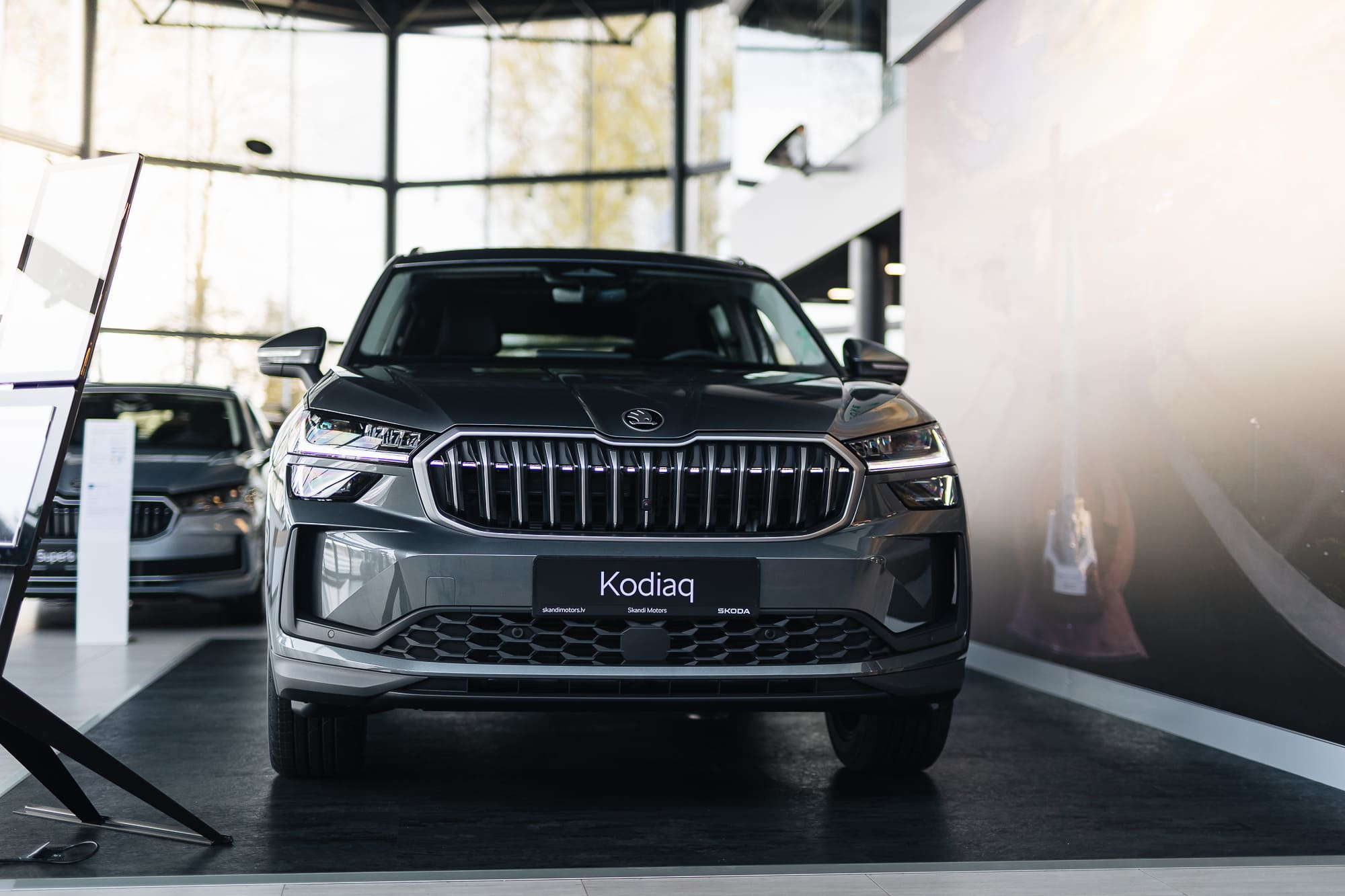 škoda kadiaq skandi motors salonā