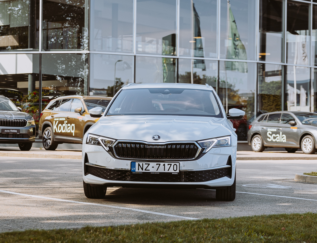 Škoda Octavia pie Skandi Motors salona Rīgā