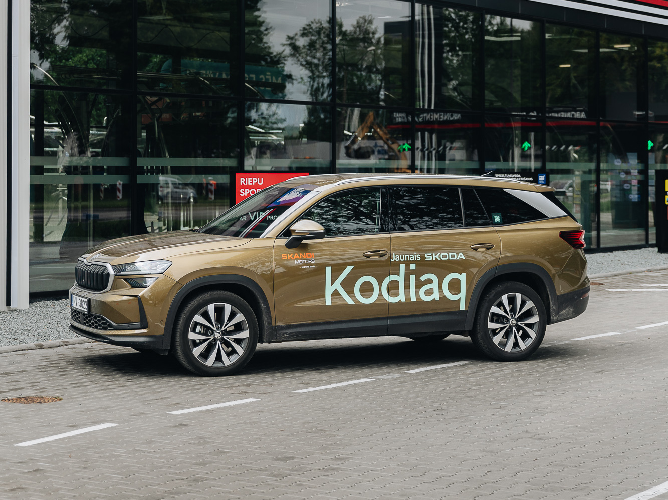 7 vietīgs škoda kodiaq no Skandi Motors